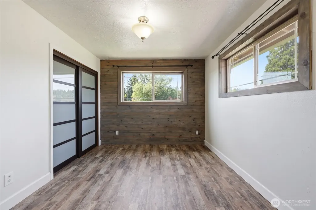102 Sherwood Lane Castle Rock WA 98611