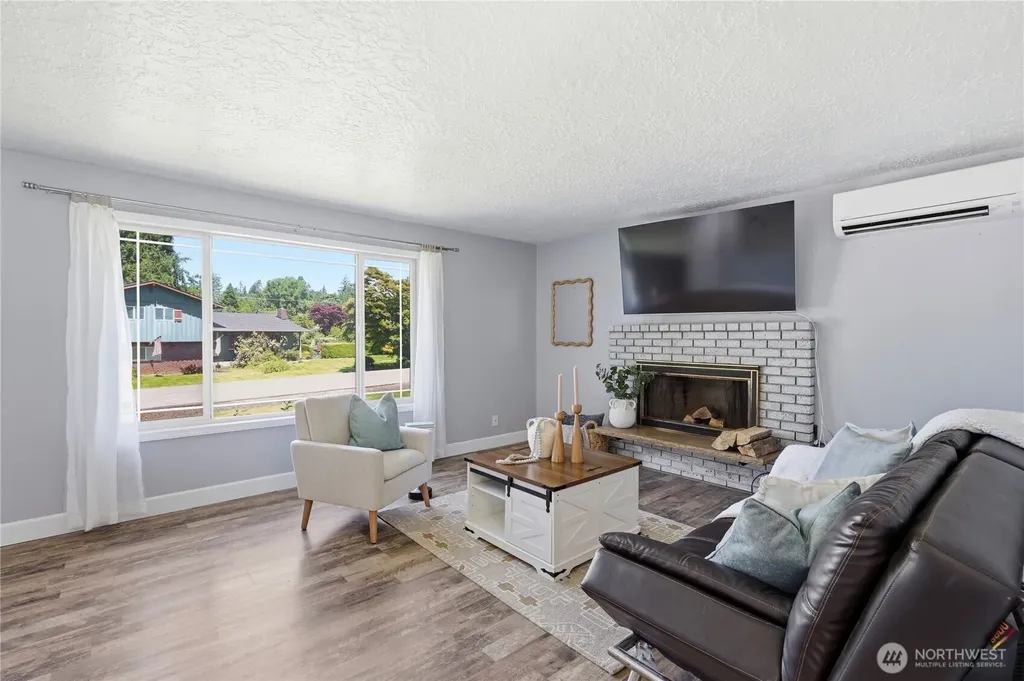 102 Sherwood Lane Castle Rock WA 98611