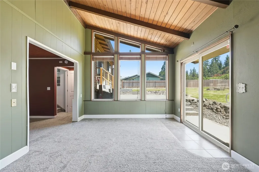 102 Sherwood Lane Castle Rock WA 98611