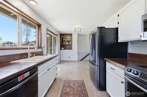 102 Sherwood Lane Castle Rock WA 98611