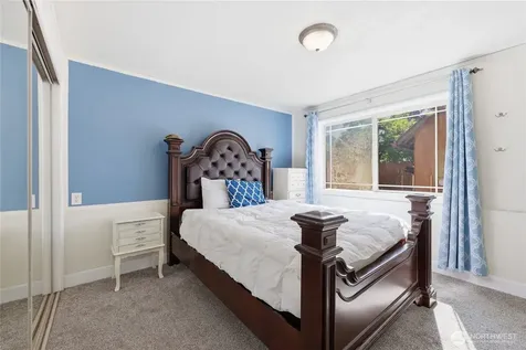 102 Sherwood Lane Castle Rock WA 98611