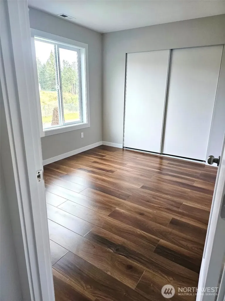 15716 46th Avenue E Tacoma WA 98446