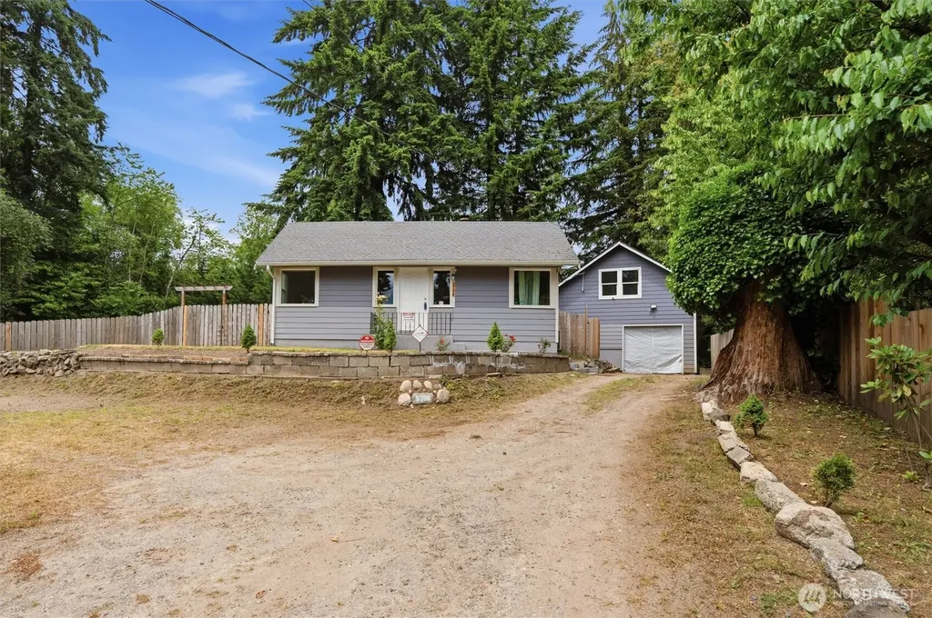 3706 W Arsenal Bremerton WA 98312