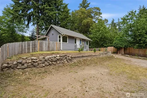 3706 W Arsenal Bremerton WA 98312
