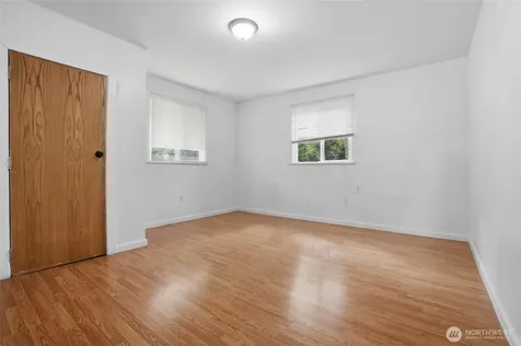 3706 W Arsenal Bremerton WA 98312