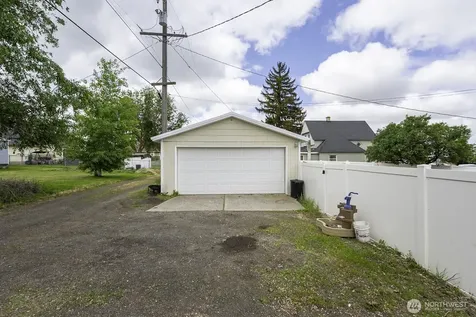 1015 Morgan Street Davenport WA 99122