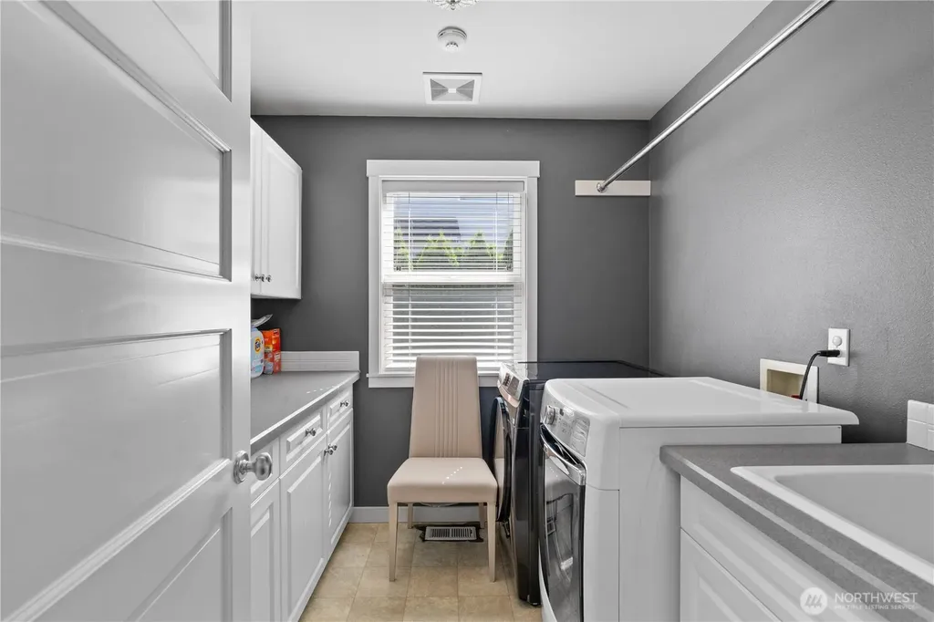 5610 Orca Drive NE Tacoma WA 98422
