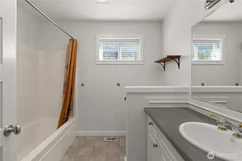 5610 Orca Drive NE Tacoma WA 98422