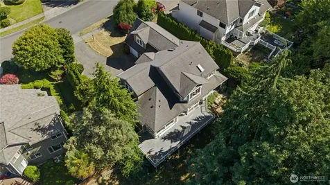 5610 Orca Drive NE Tacoma WA 98422