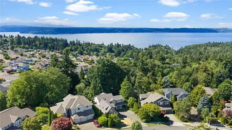 5610 Orca Drive NE Tacoma WA 98422