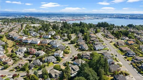 5610 Orca Drive NE Tacoma WA 98422