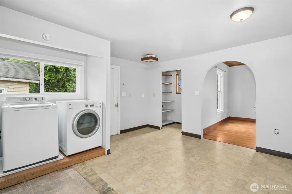 11815 85th Avenue S Seattle WA 98178