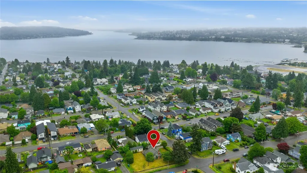 11815 85th Avenue S Seattle WA 98178