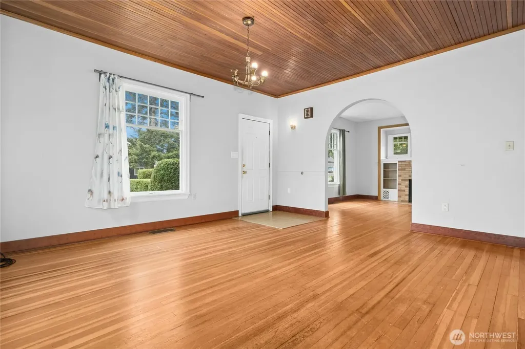 11815 85th Avenue S Seattle WA 98178