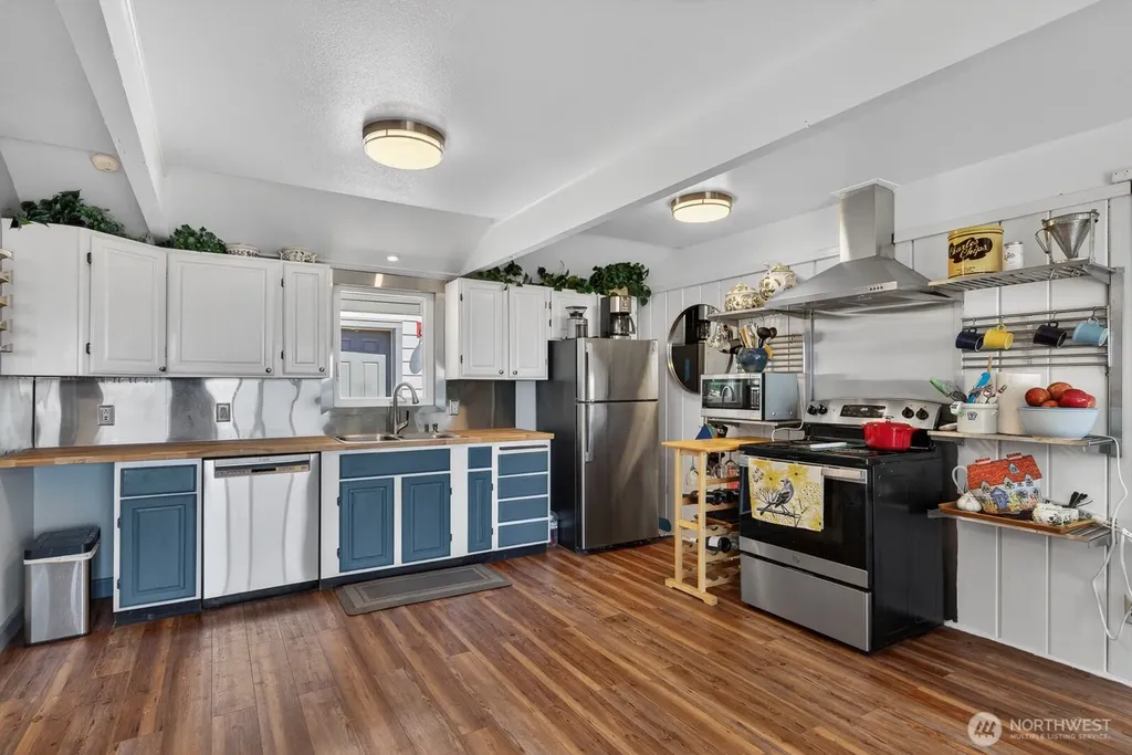 3568 S Camano Drive Camano Island WA 98282