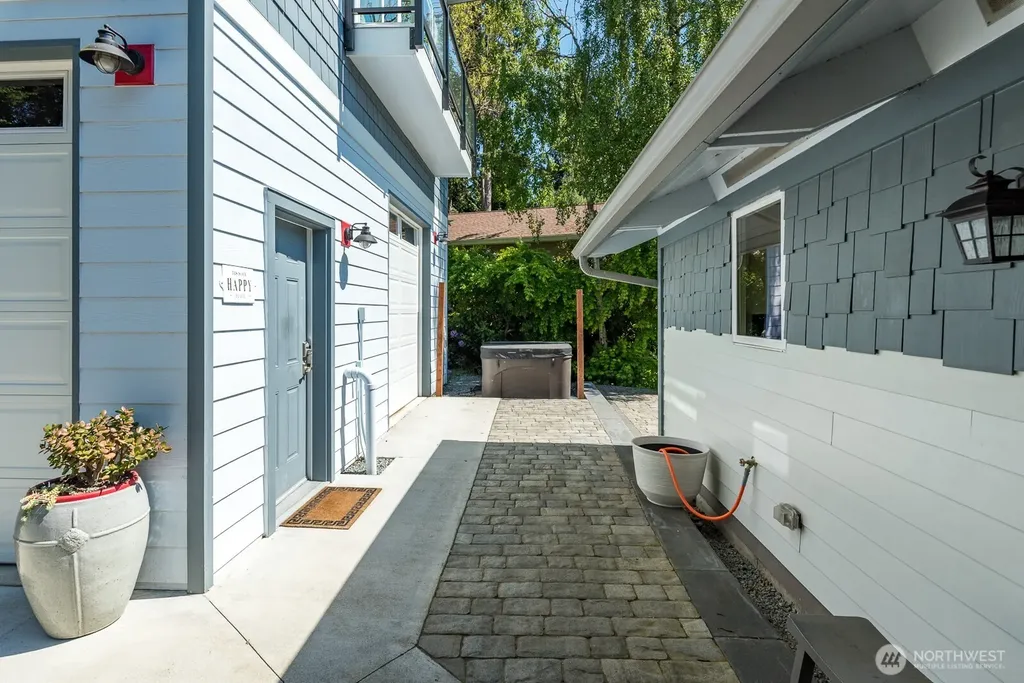 3568 S Camano Drive Camano Island WA 98282