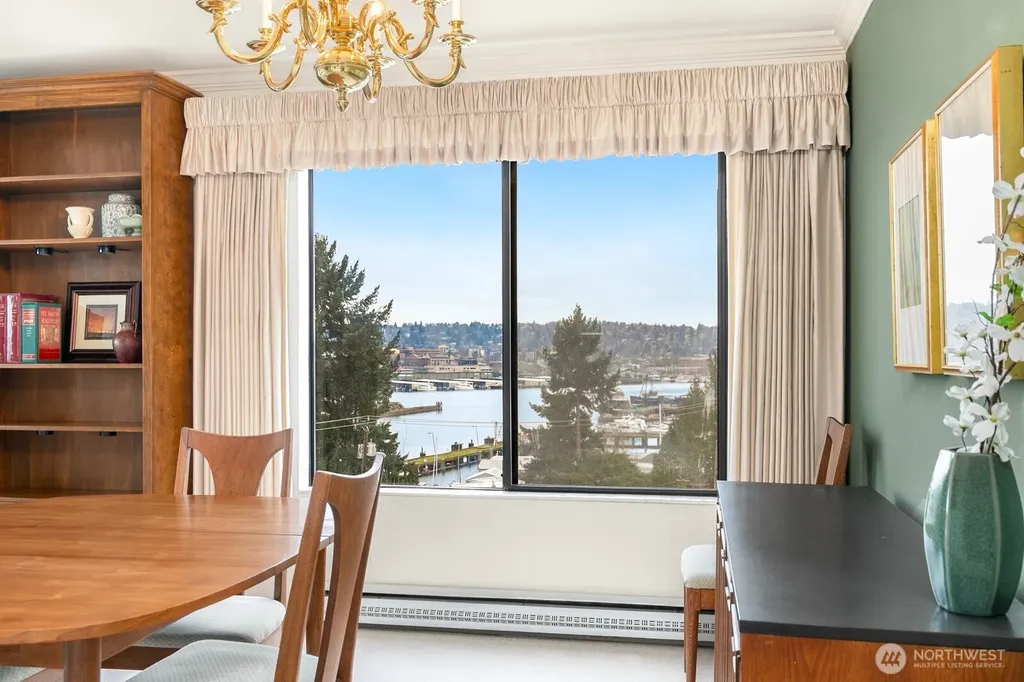 3113 W Harley Street Seattle WA 98199