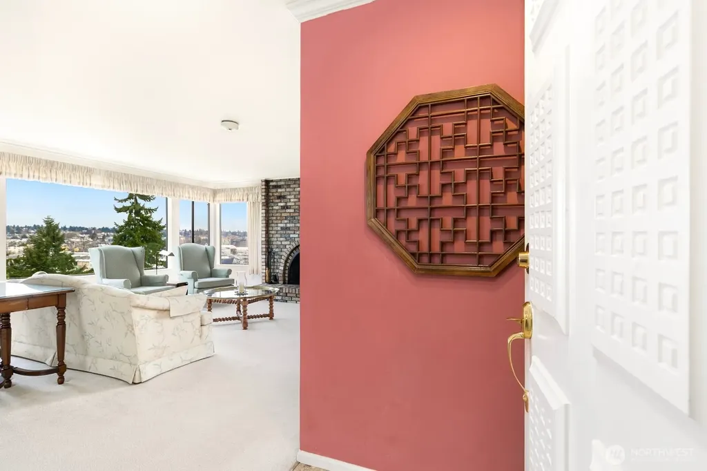 3113 W Harley Street Seattle WA 98199
