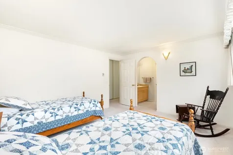 3113 W Harley Street Seattle WA 98199