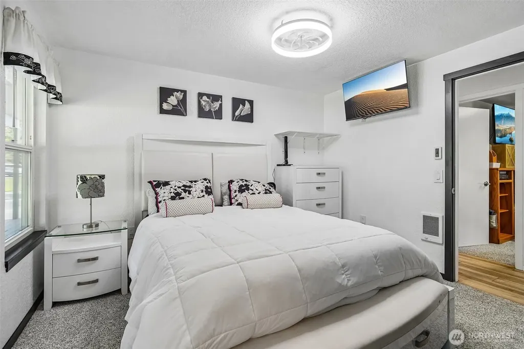 6118 180th Place NW Stanwood WA 98292