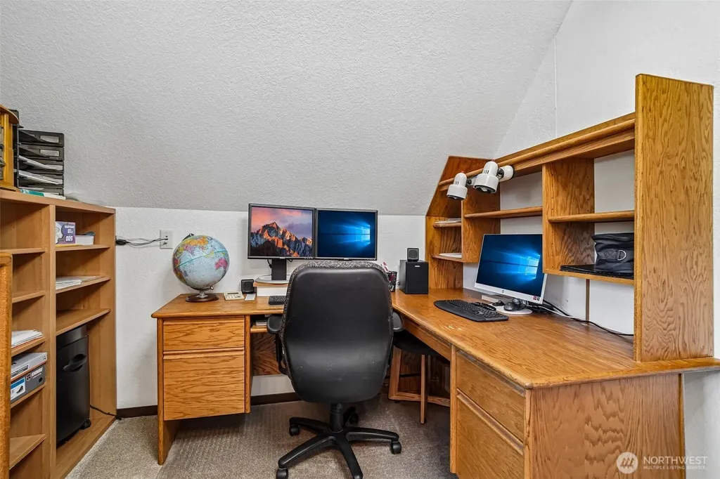 6118 180th Place NW Stanwood WA 98292