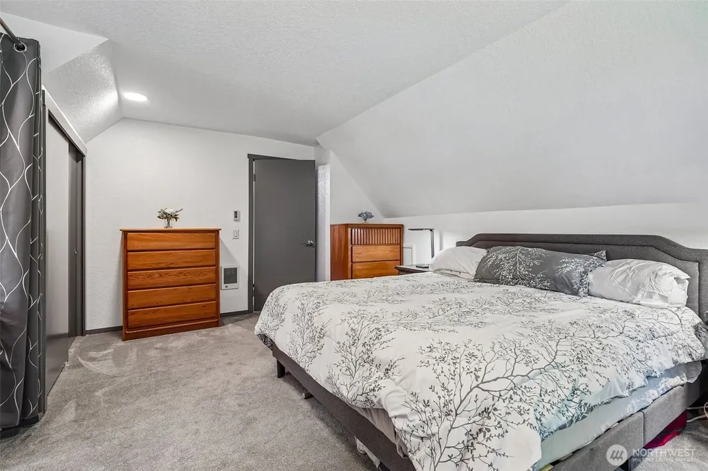 6118 180th Place NW Stanwood WA 98292