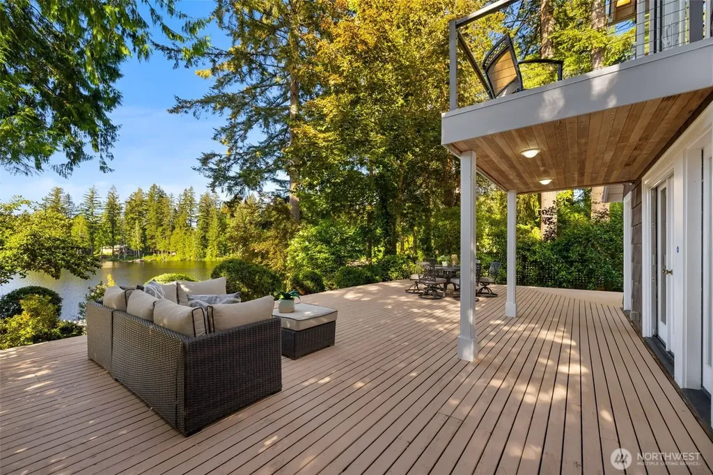 2057 E Beaver Lake Drive SE Sammamish WA 98075