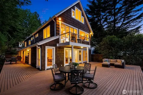 2057 E Beaver Lake Drive SE Sammamish WA 98075