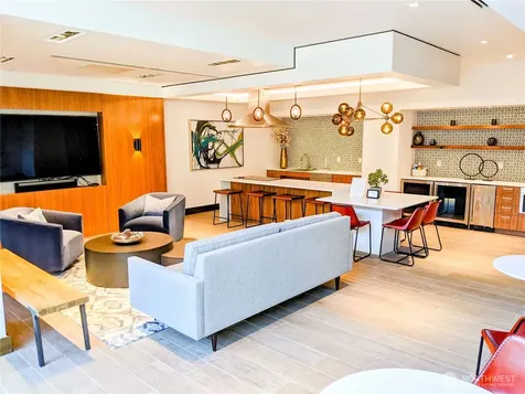1085 103rd Avenue NE Bellevue WA 98004