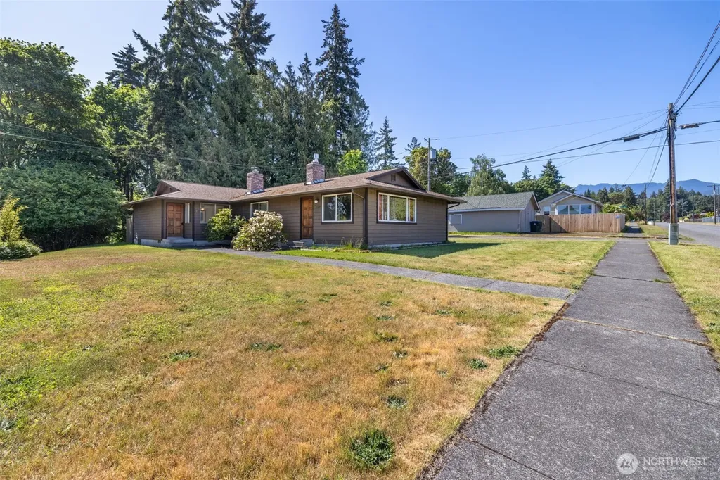 1207 S Pine Street Port Angeles WA 98362