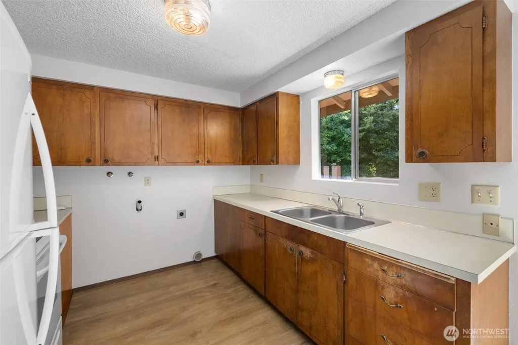 1207 S Pine Street Port Angeles WA 98362