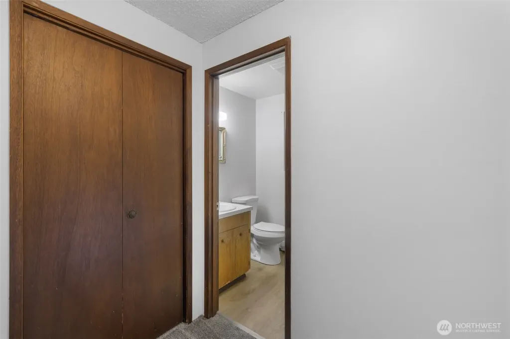 1207 S Pine Street Port Angeles WA 98362