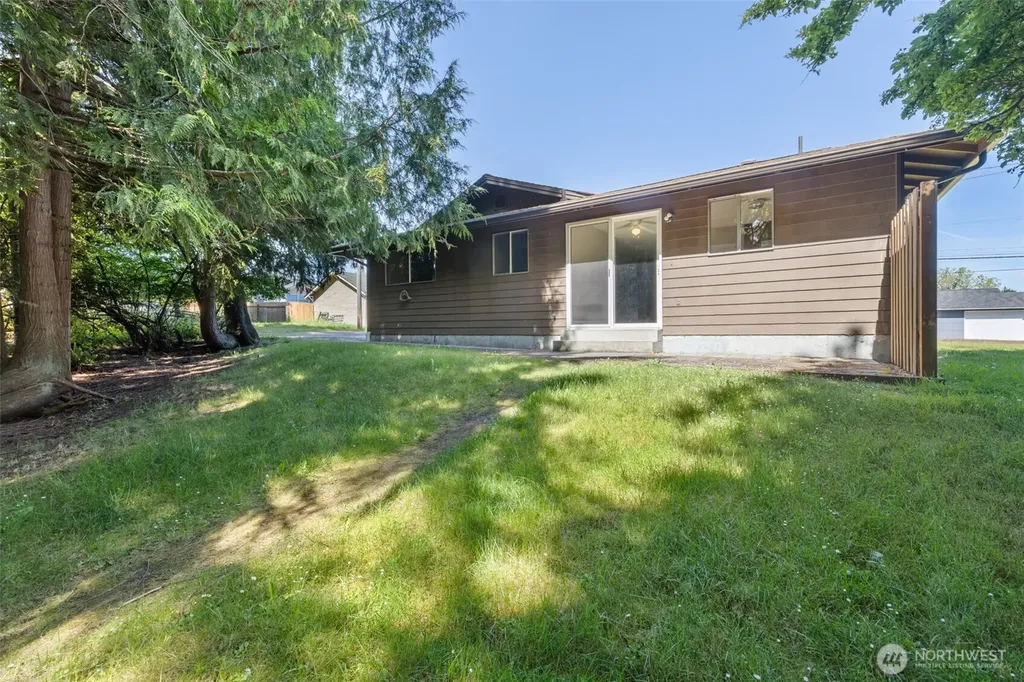 1207 S Pine Street Port Angeles WA 98362