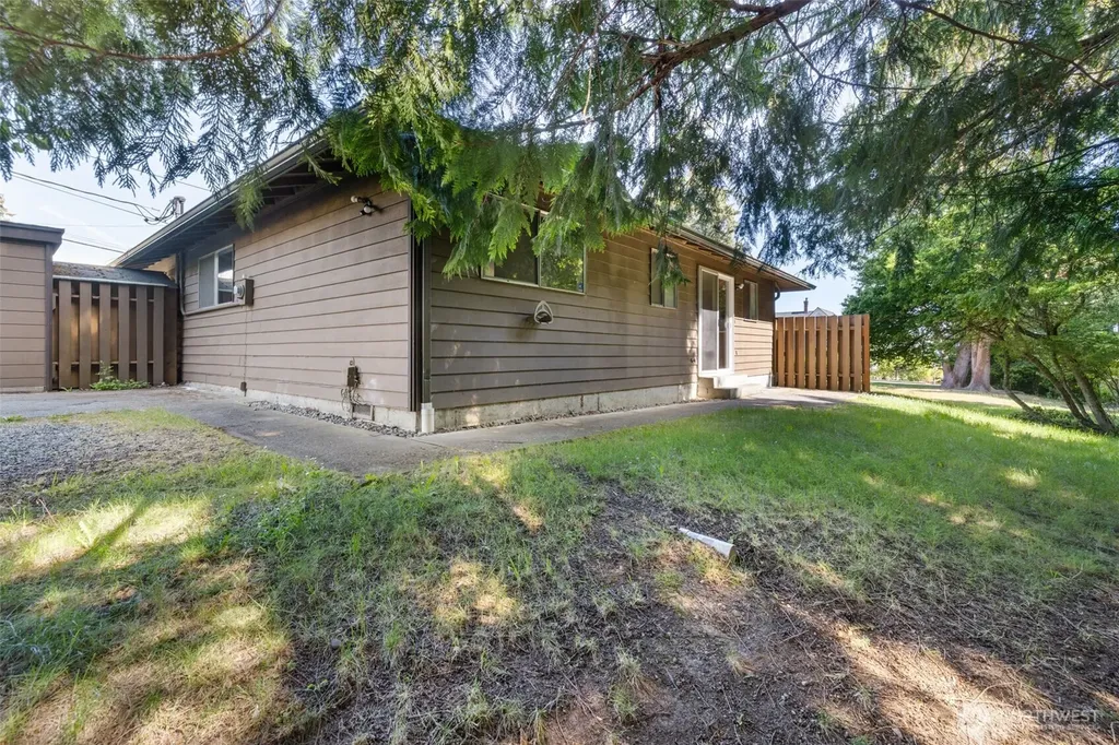 1207 S Pine Street Port Angeles WA 98362