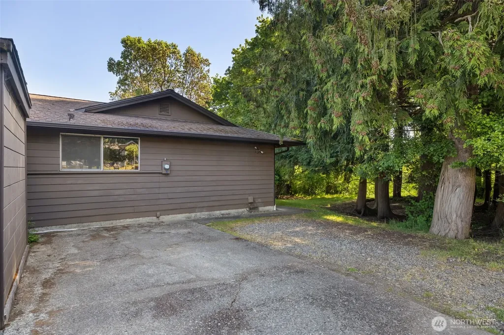 1207 S Pine Street Port Angeles WA 98362