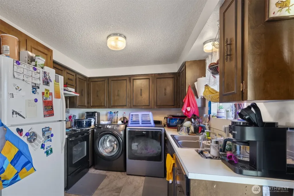 1207 S Pine Street Port Angeles WA 98362