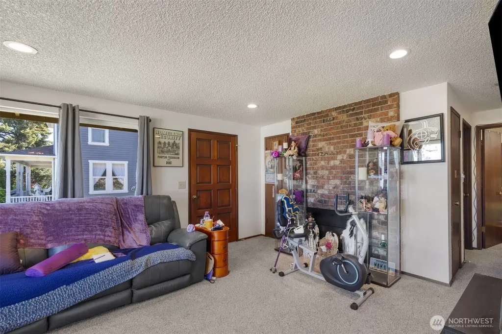 1207 S Pine Street Port Angeles WA 98362