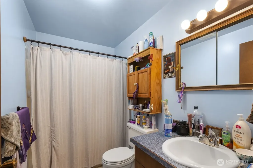 1207 S Pine Street Port Angeles WA 98362