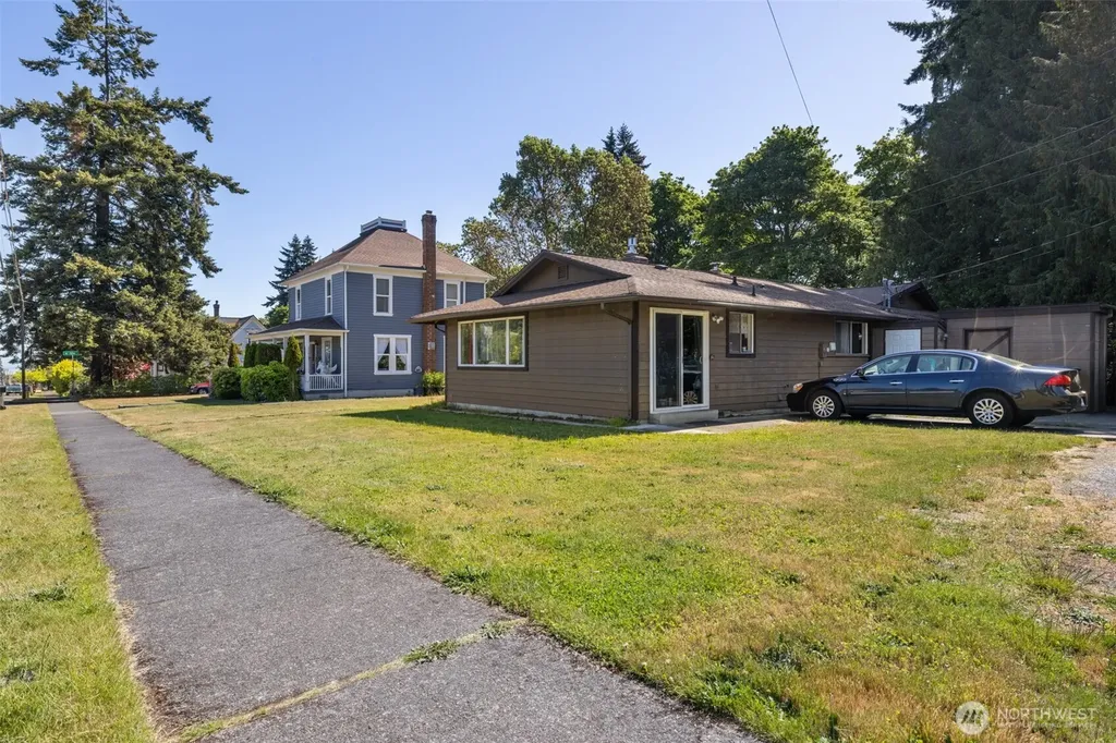 1207 S Pine Street Port Angeles WA 98362