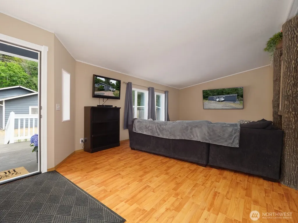 3360 Woodcock Road Sequim WA 98382