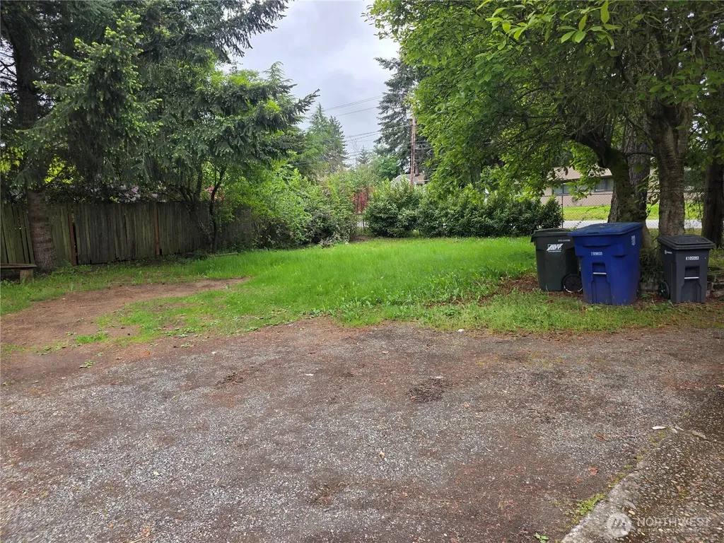 2500 S 208 Street Seatac WA 98198