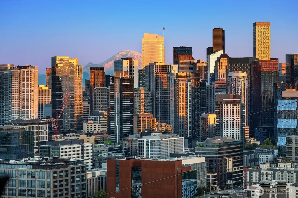 1516 Bigelow Avenue N Seattle WA 98109