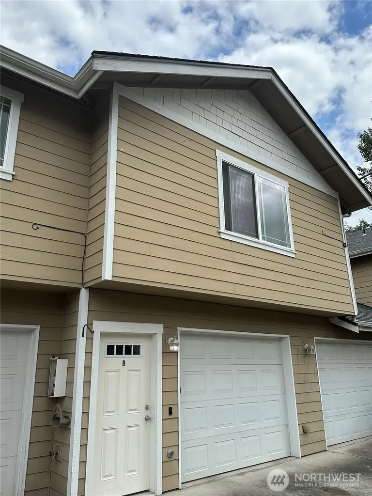 5705 Graham Avenue Sumner WA 98390