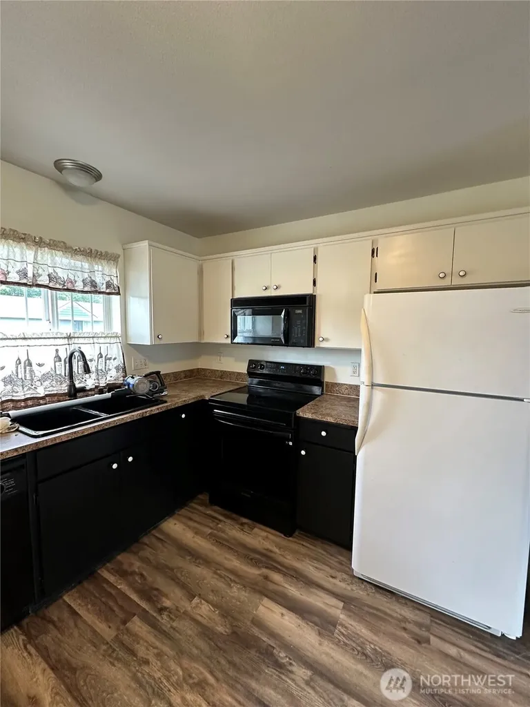 5705 Graham Avenue Sumner WA 98390
