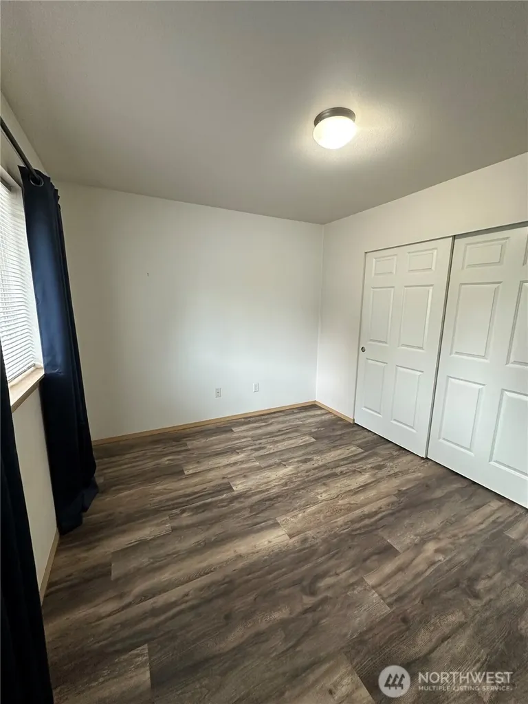 5705 Graham Avenue Sumner WA 98390