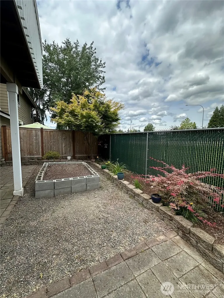 5705 Graham Avenue Sumner WA 98390