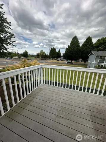 5705 Graham Avenue Sumner WA 98390
