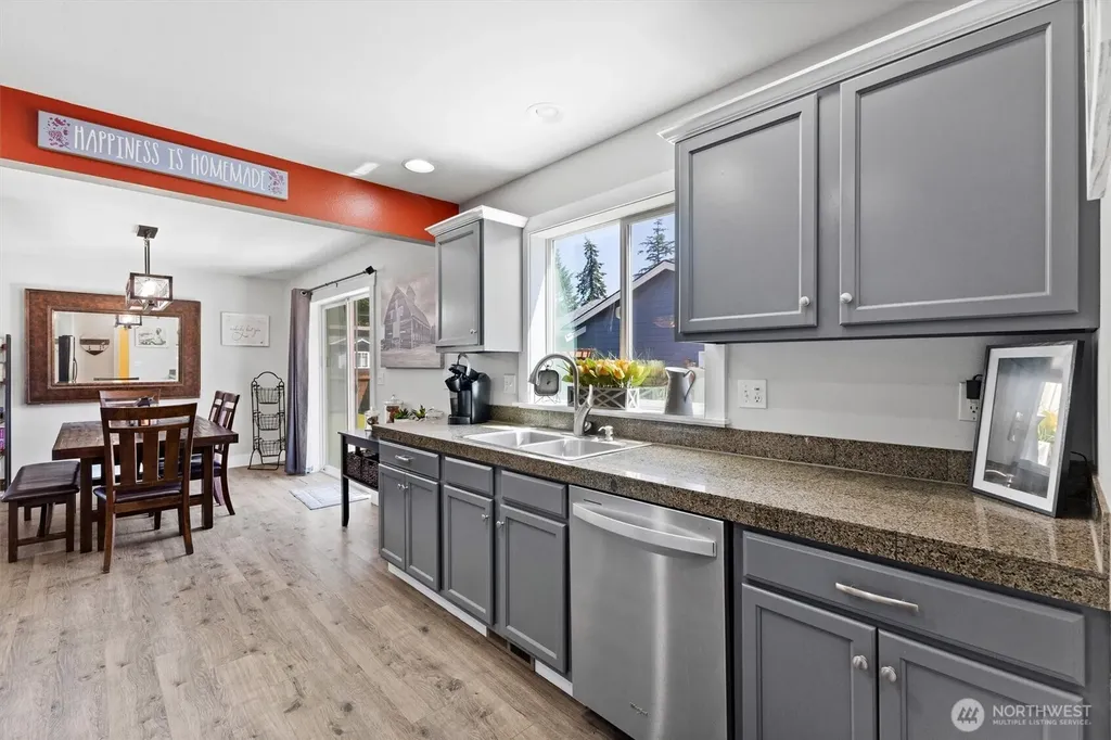 2435 Baldwin Place Blaine WA 98230