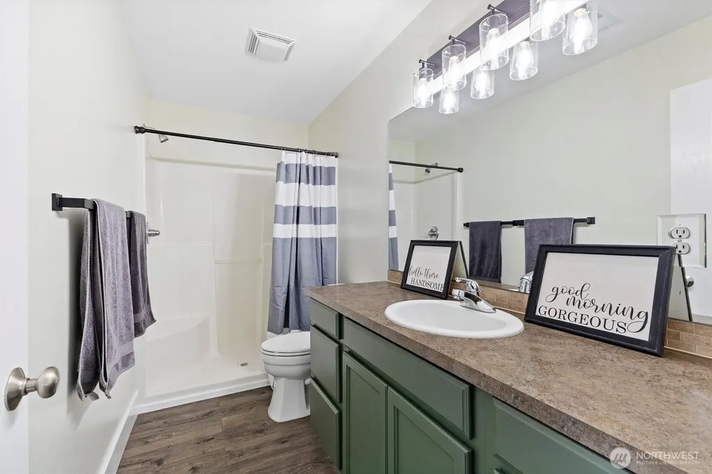 2435 Baldwin Place Blaine WA 98230