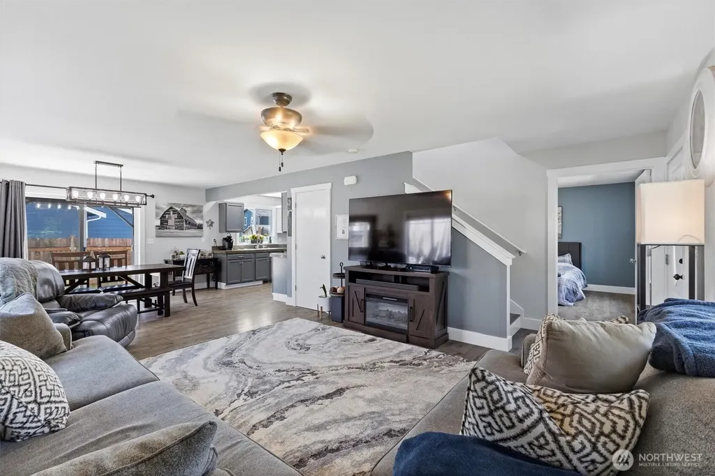 2435 Baldwin Place Blaine WA 98230